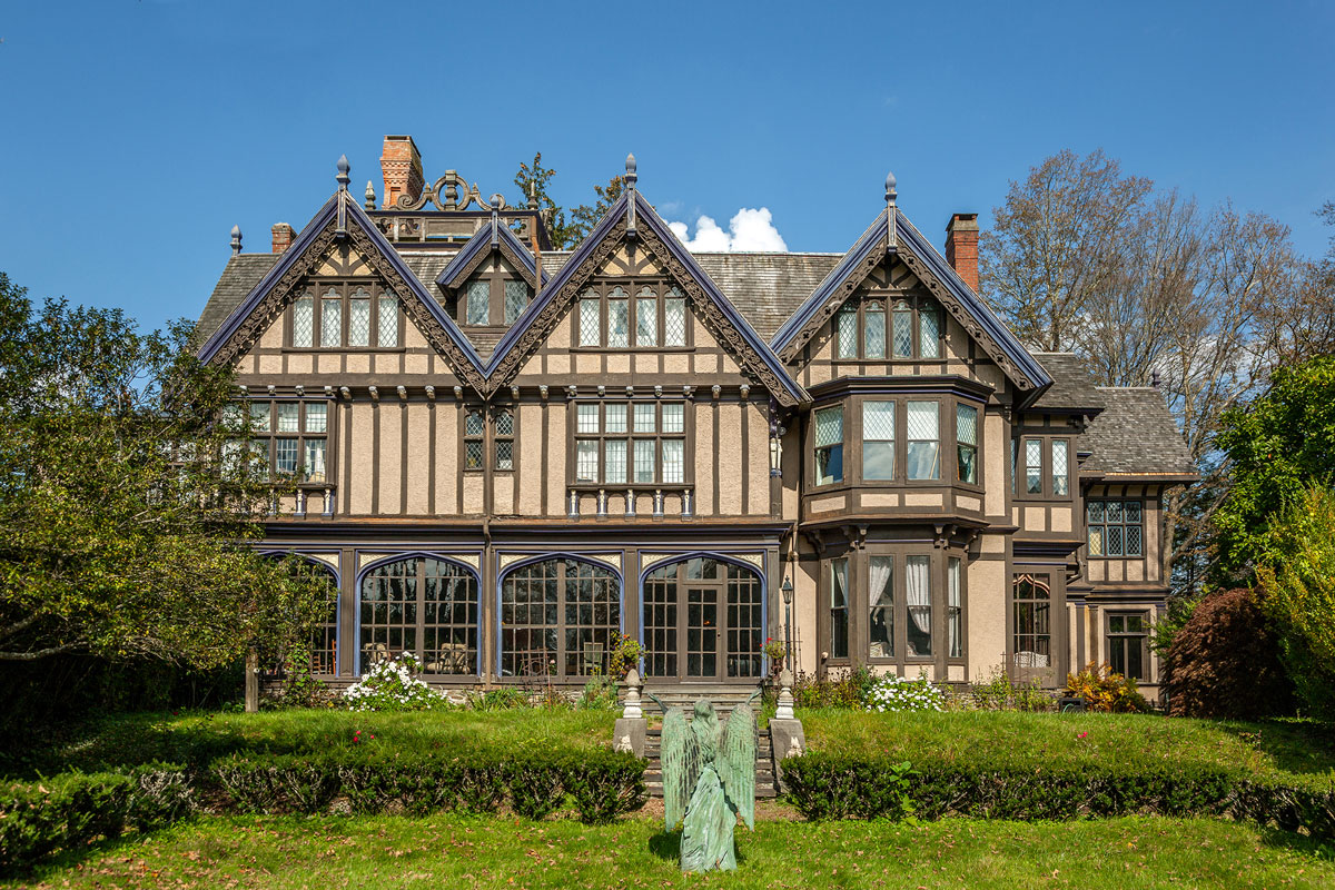 This CelebrityOwned Pawling Estate Just Hit the Market