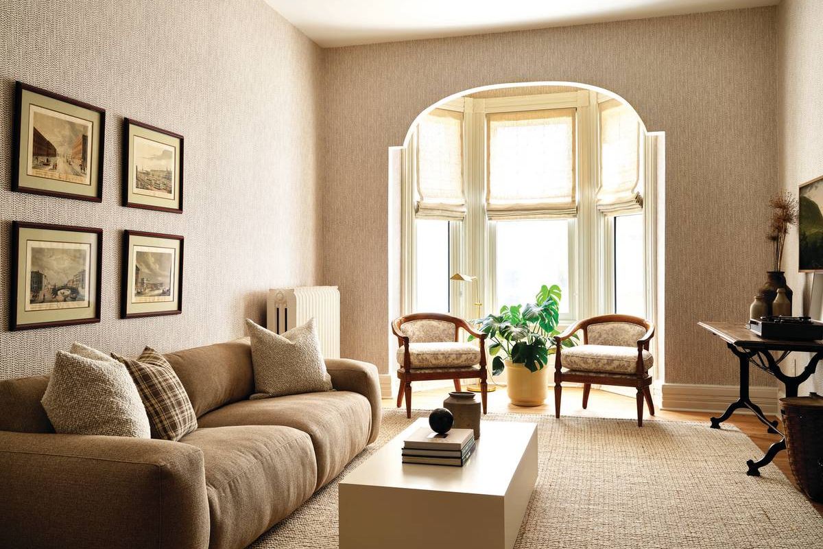This Hudson Townhouse Renovation Pairs History and Modernity