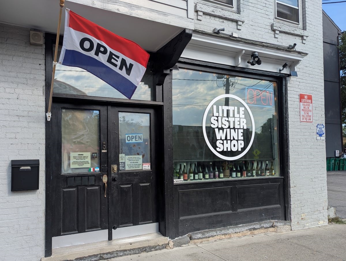 little sister wine shop