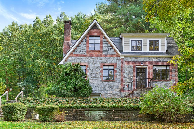 Two Hudson Valley Homes Perfect for the Manhattan Commuter